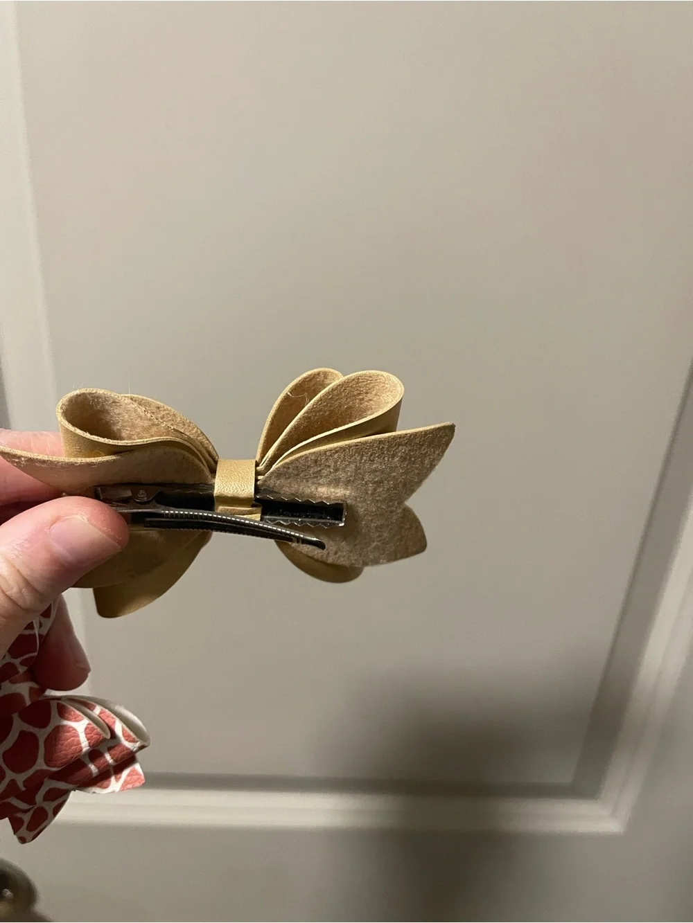 Kids Hair Bow Clip Set - Gold and Tan Giraffe Print